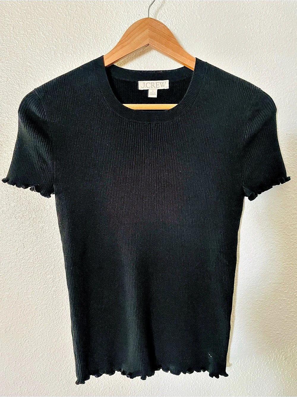 J Crew Short Sleeve Sweater Crew Neck Ruffle Trim Black Ribbed Size Small